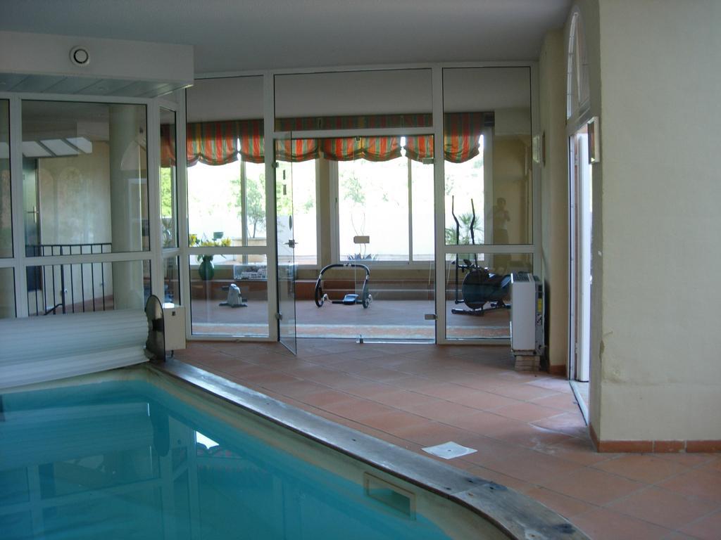 Best Western Montagne Noire Lagarrigue  Exterior foto
